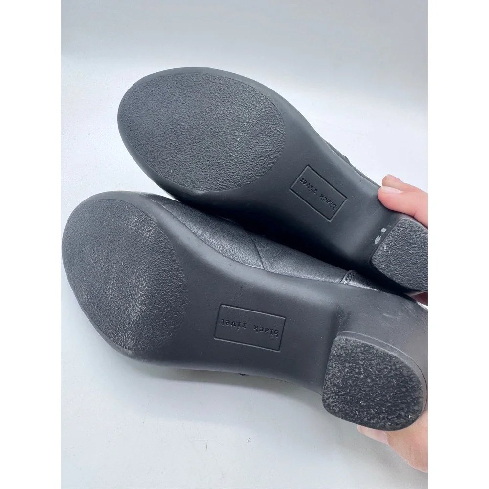 Black Rivet rivet features